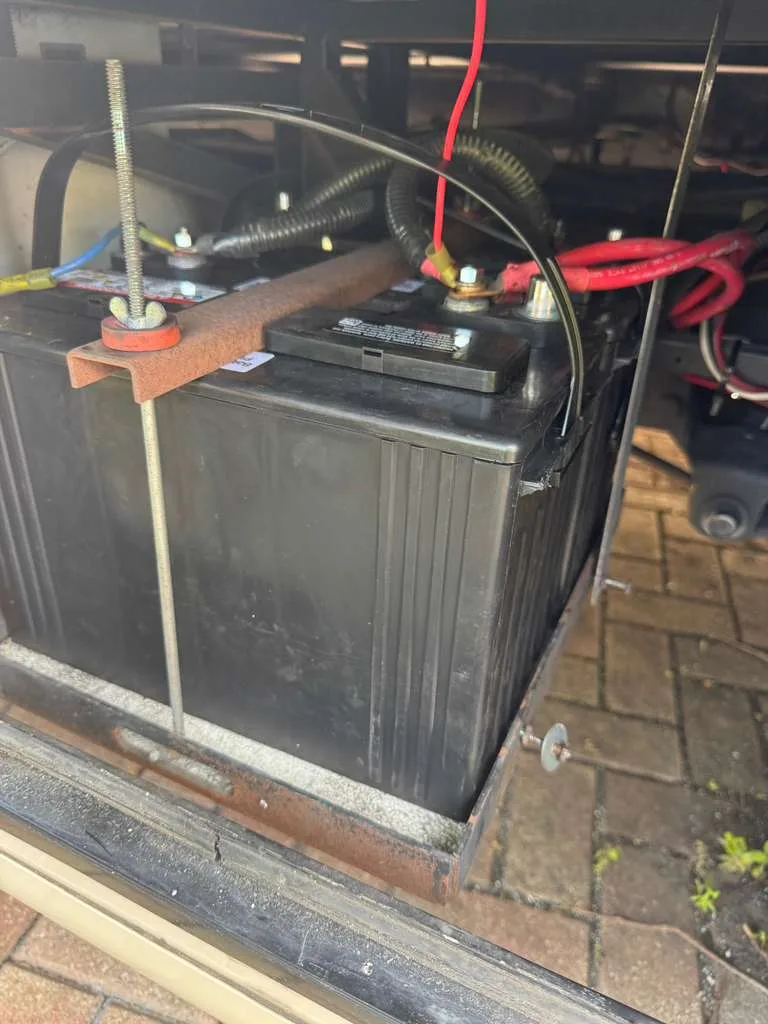 RV battery system replacement and lithium upgrade by a Bolt RV technician